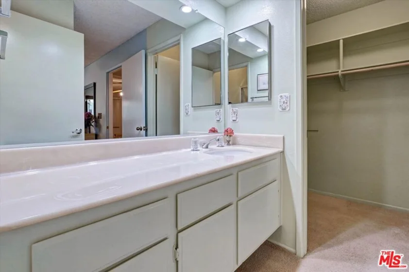 6716 Clybourn Avenue #149 photo 22