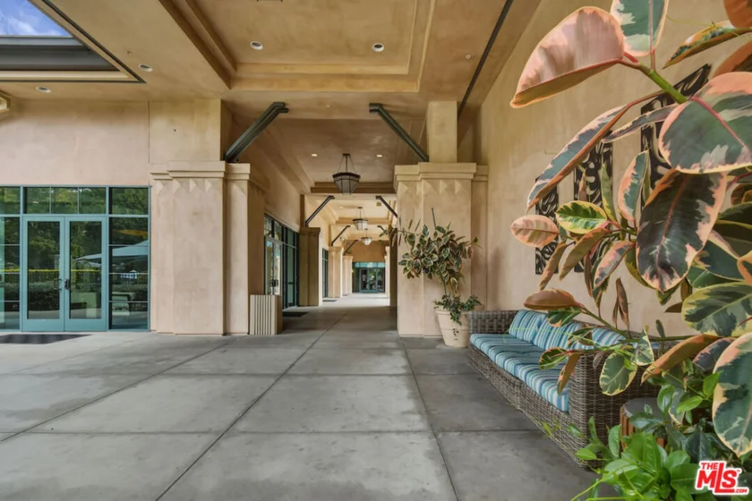 5625 Crescent Parkway #109 photo 56