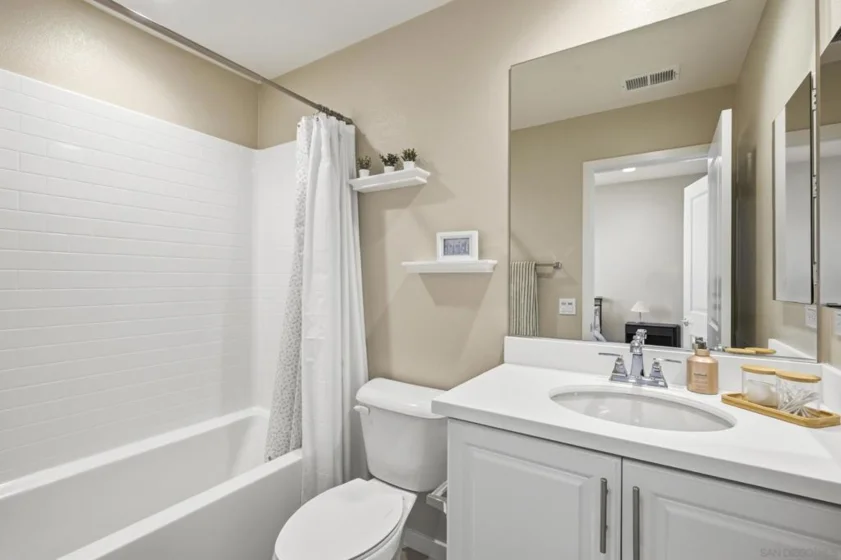 2572 S Escondido Boulevard #808 photo 10