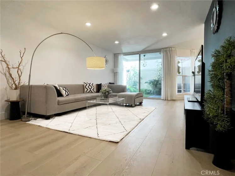 4637 Willis Avenue #105 photo 1