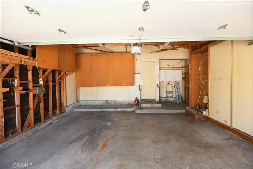 5468 Apricot Lane photo 21