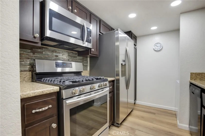 460 Oak Street #215 photo 11
