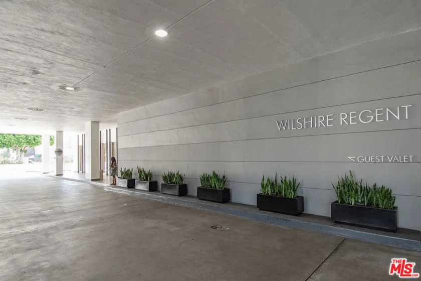 10501 Wilshire Boulevard #1012 photo 6