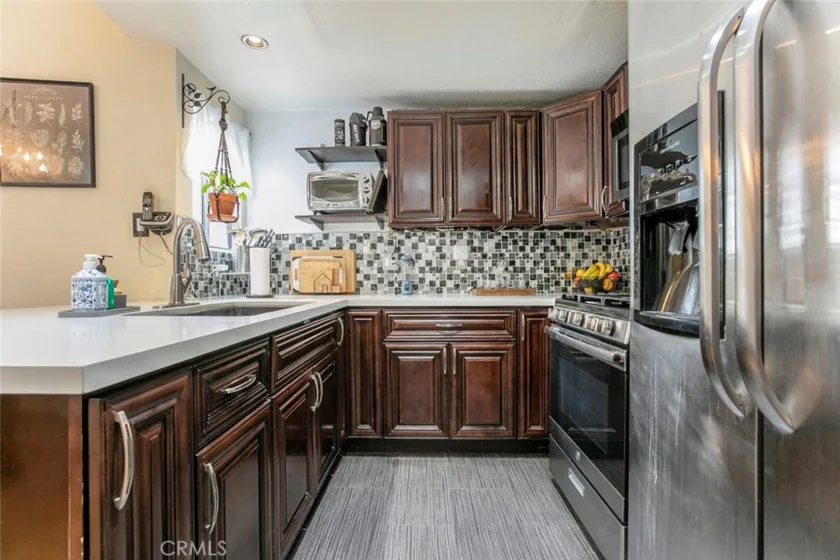 1340 Glenwood Road #4 photo 18