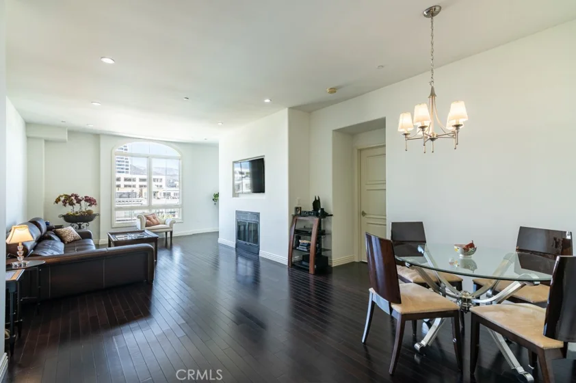 607 Caruso Avenue photo 9