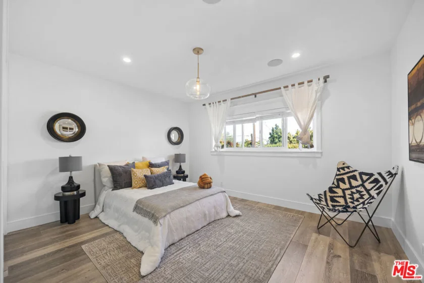 1828 Holmby Avenue #103 photo 6