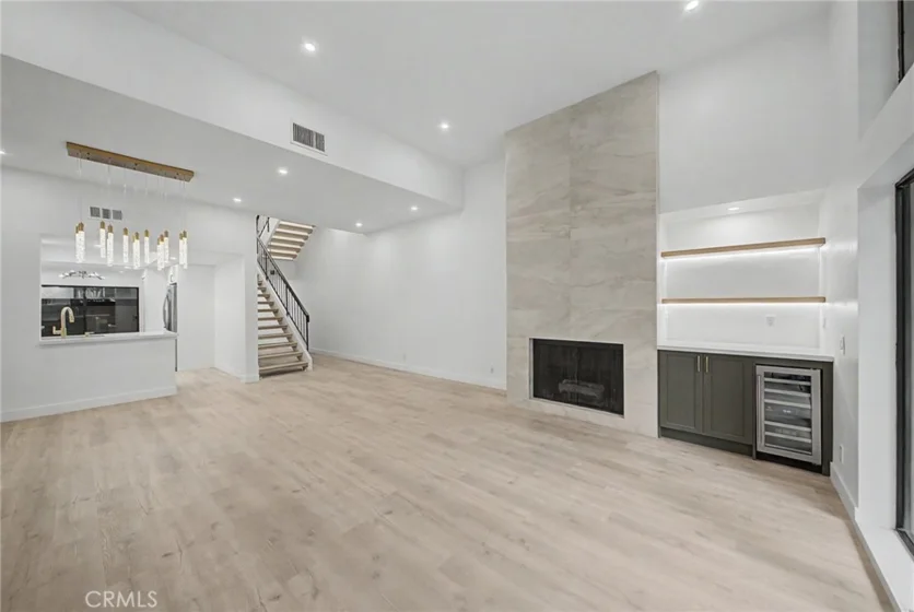 421 S Van Ness photo 24