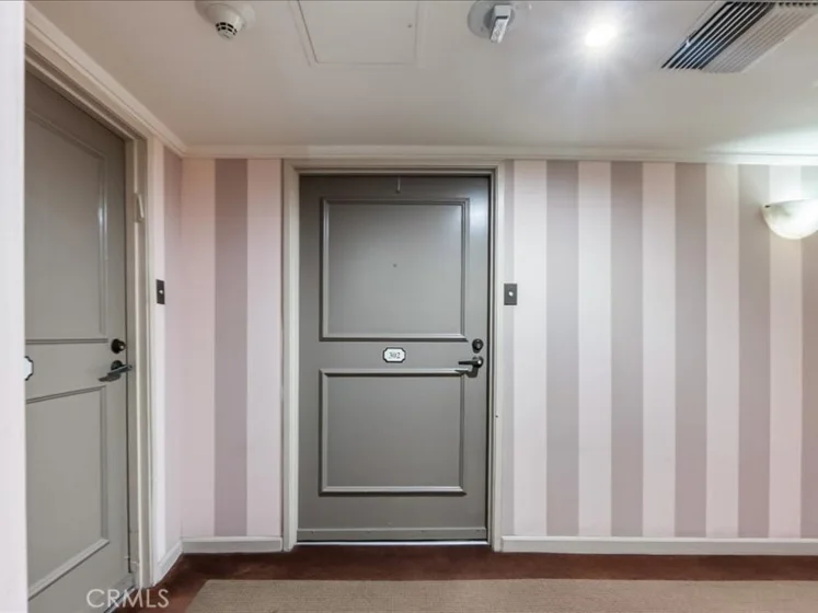 10660 Wilshire Boulevard #302 photo 6