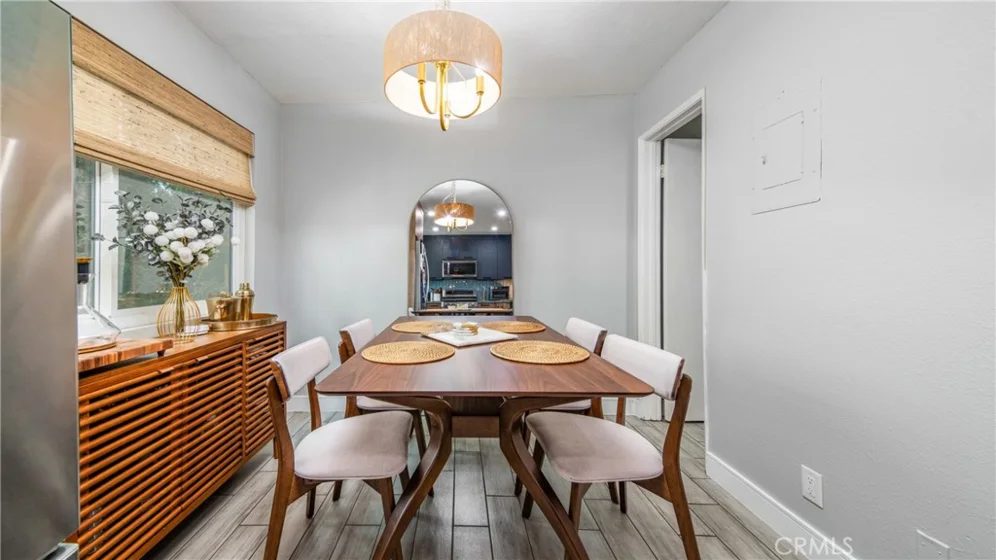 7422 Hazeltine photo 15
