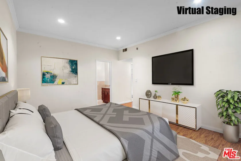822 S Windsor Boulevard #102 photo 18
