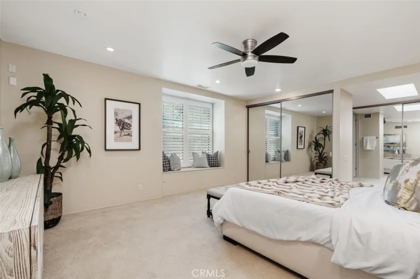 885 S Orange Grove Boulevard #2 photo 16