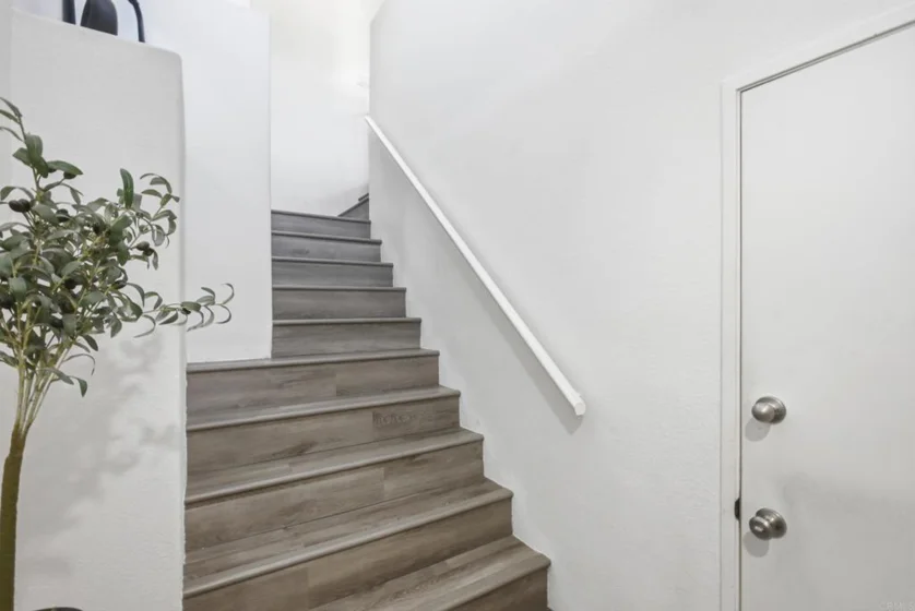 425 Whispering Willow Drive #A photo 11