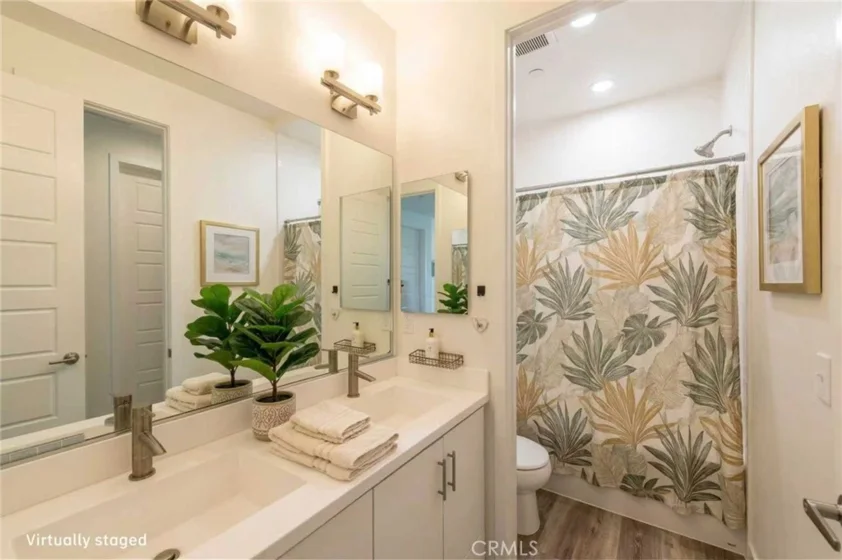 192 Finch photo 42
