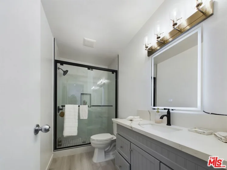 4551 Kester Avenue #1 photo 9