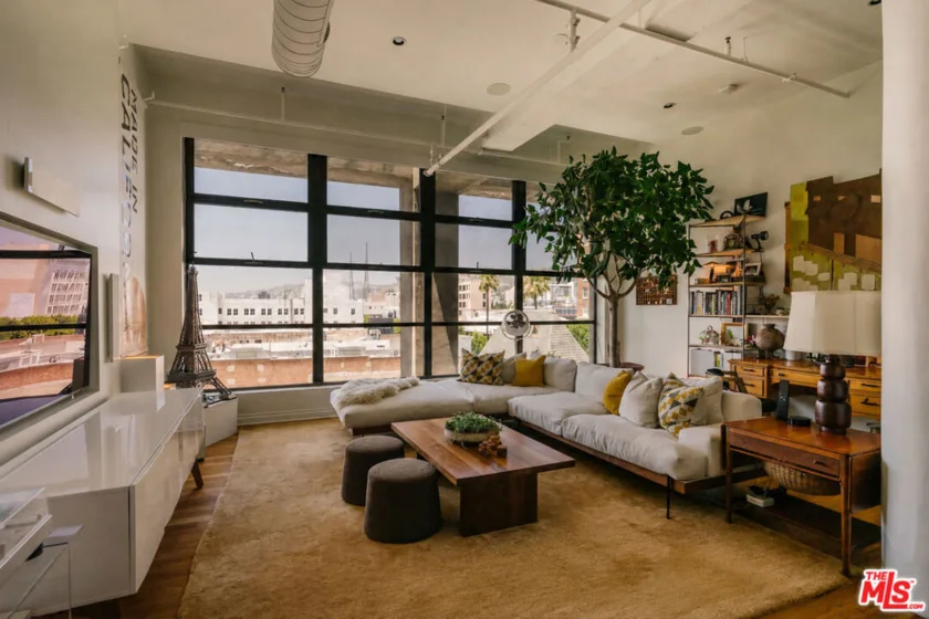 1645 Vine Street #511 photo 1