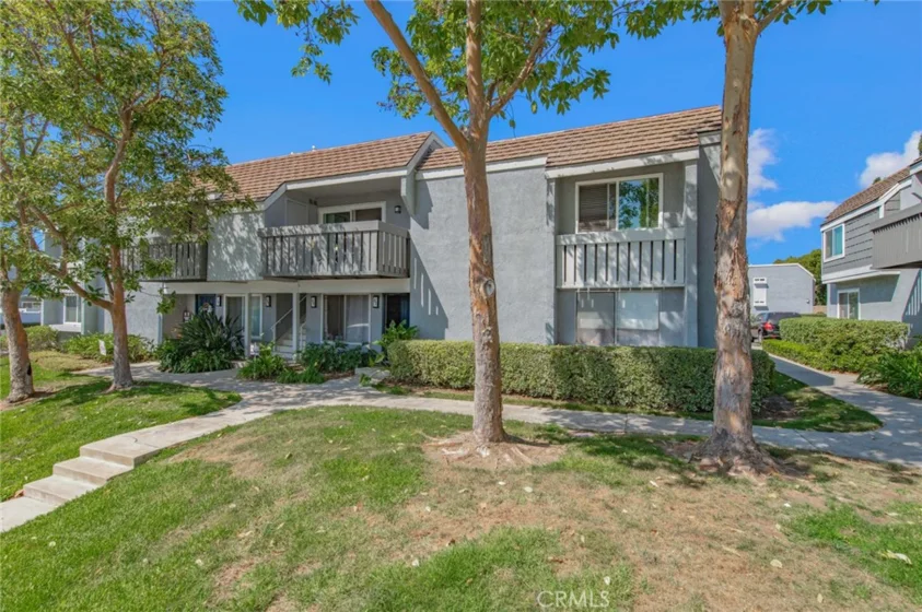 44 Fallbrook photo 2