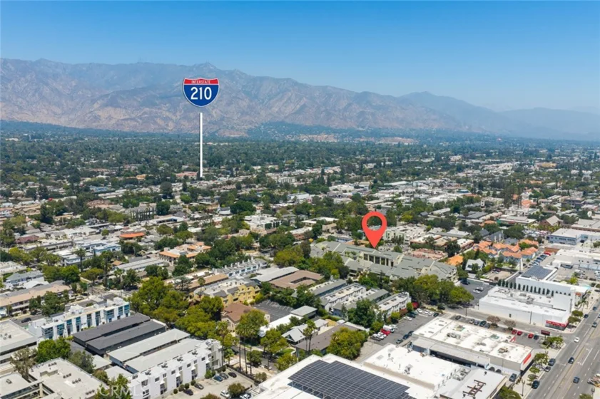 64 N Mar Vista Avenue #127 photo 32