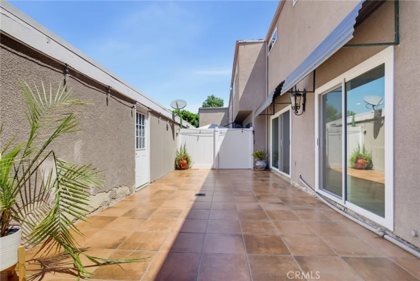 18134 Killion Street #4 photo 35