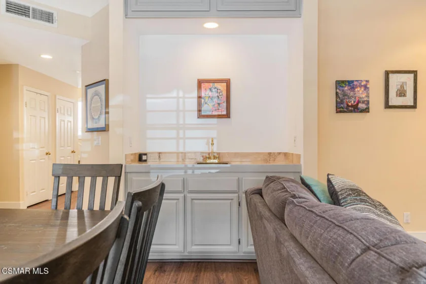 5200 White Oak Avenue #30 photo 15