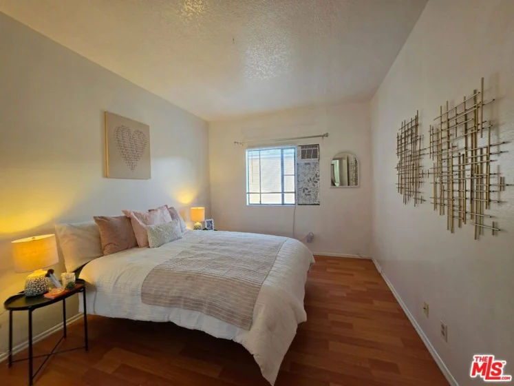 431 S Kingsley Drive #205 photo 3