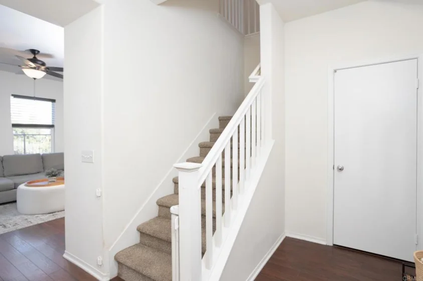 425 S Meadowbrook Drive #123 photo 35