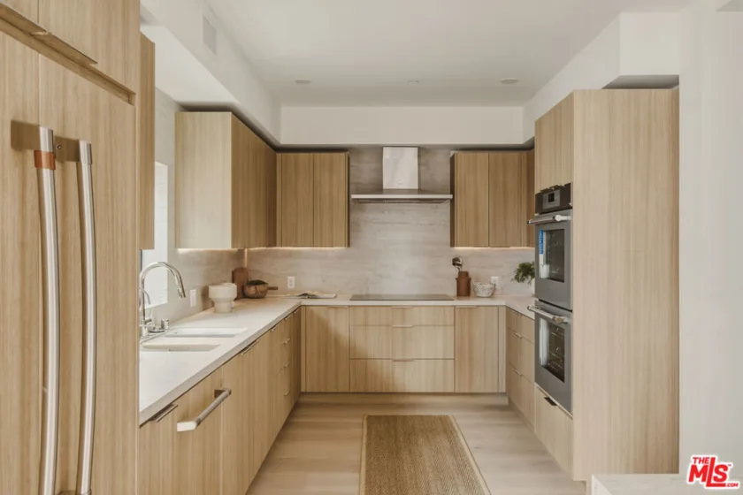 11967 Mayfield Avenue #105 photo 7