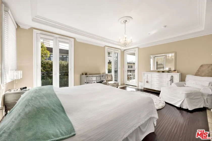 11952 Montana Avenue #303 photo 5