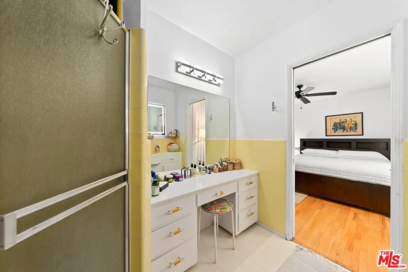 1330 N Crescent Heights Boulevard #16 photo 21
