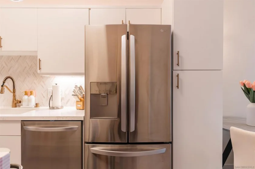 889 Date Street #205 photo 6