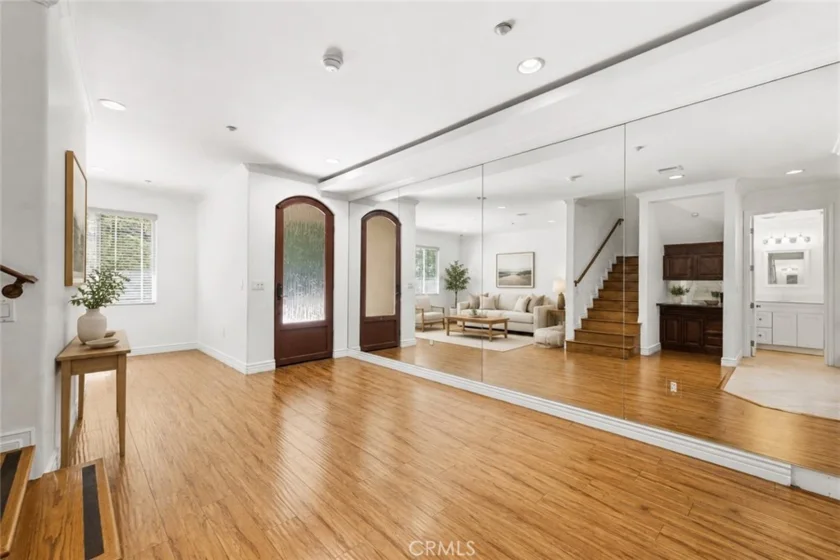 11145 Sunshine Terrace #102 photo 4