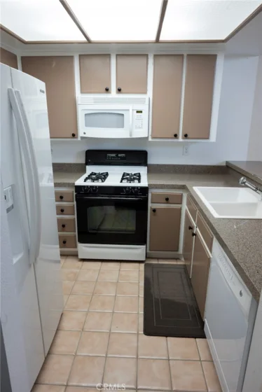 550 Orange Avenue #320 photo 14