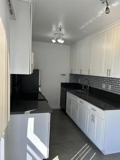 4730 Noyes #409 photo 17