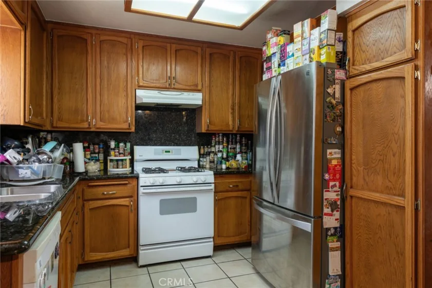 15106 Nordhoff photo 7