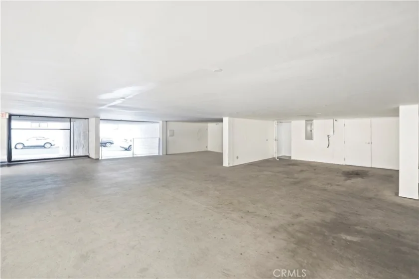 1121 Abbot Kinney photo 25