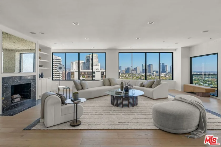 10724 Wilshire Boulevard #1501 photo 5