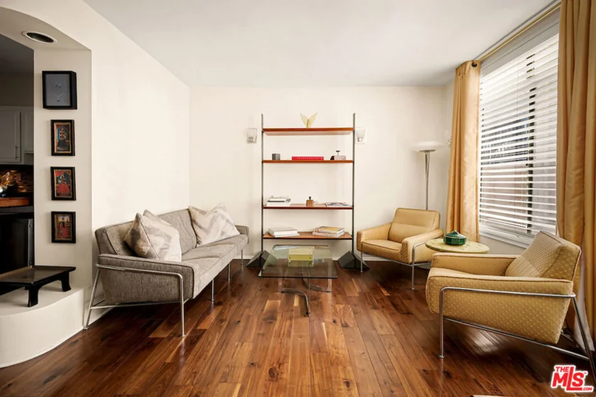 7270 Hillside Avenue #204 photo 1