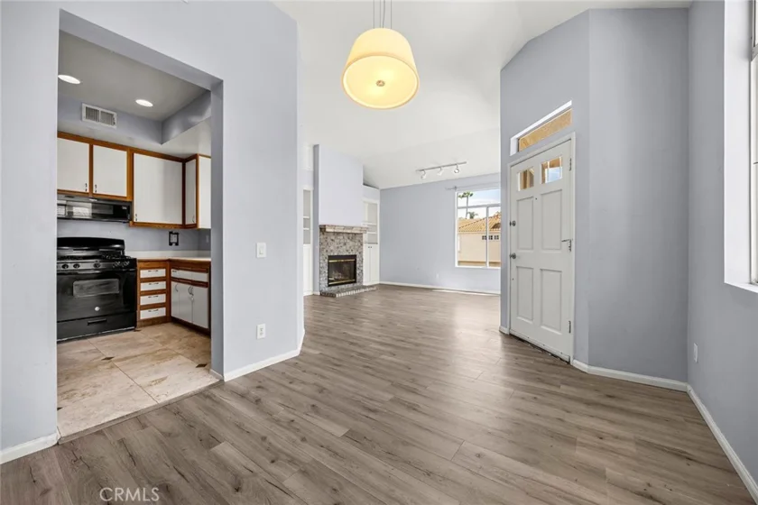 3195 Altura Court #201 photo 10