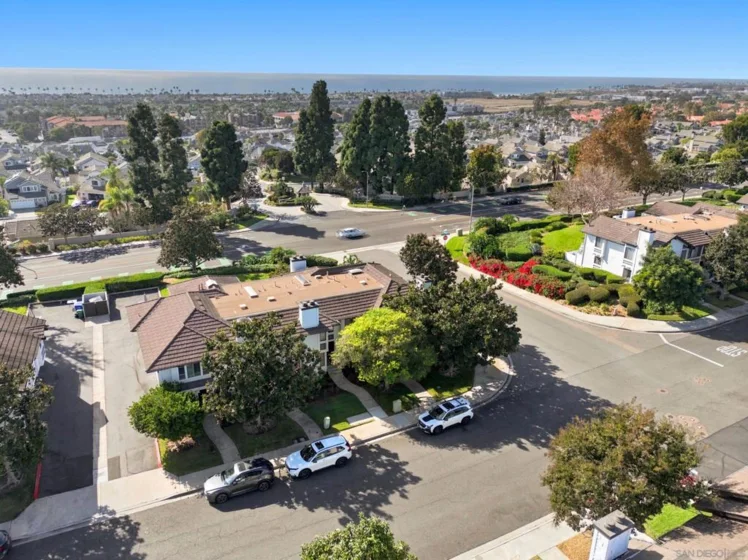 6905 Carnation Drive photo 35