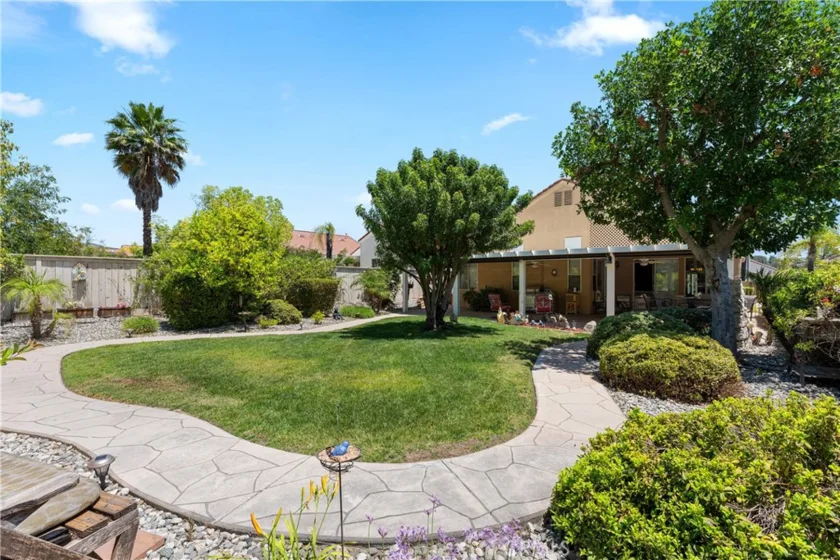 40145 Colony photo 2
