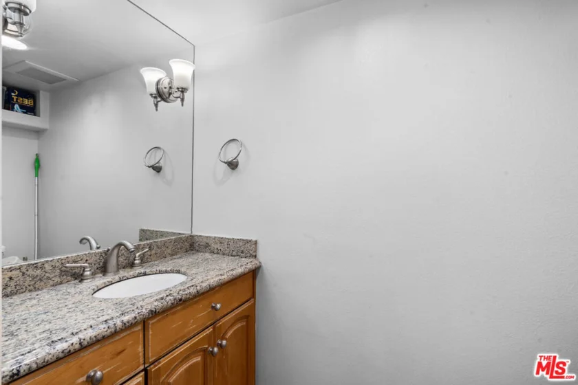 528 N Westmoreland Avenue #5 photo 6