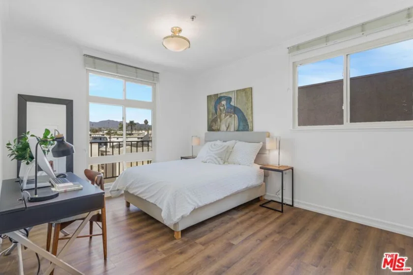 211 California Avenue #501 photo 14