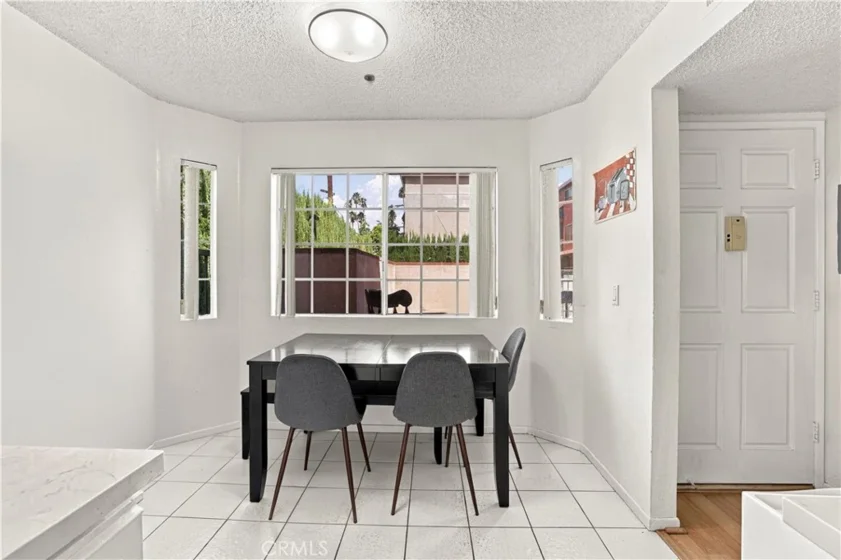 147 W Acacia #160 photo 12