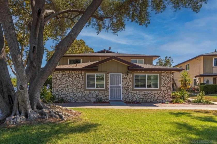 9861 Mission Greens Court #1 photo 1