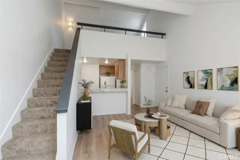 89 Lemon Grove photo 6