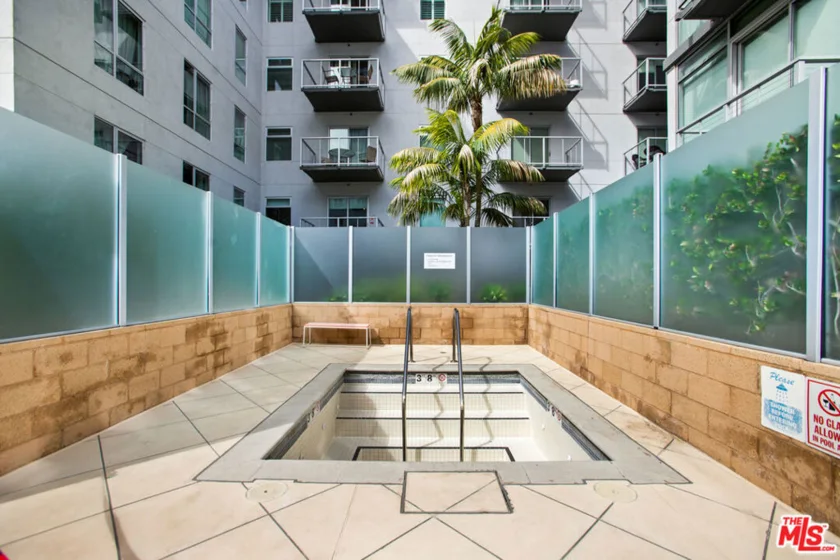 645 W 9th Street #529 photo 9