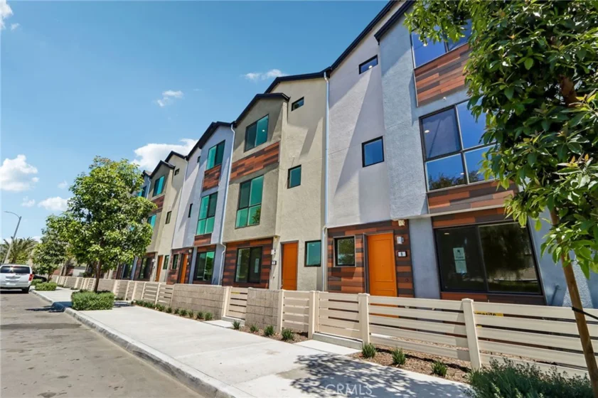 5876 Linden Ave Avenue #7 photo 1