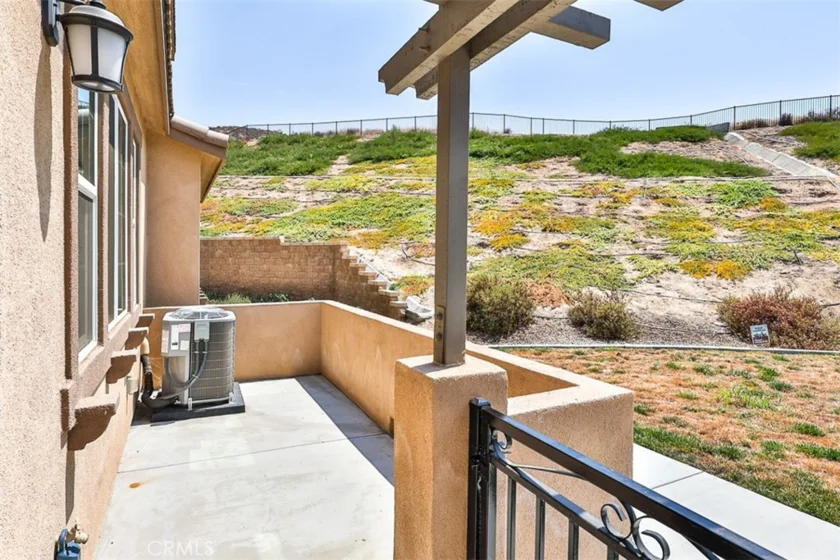 16048 Lasselle Street #2 photo 5