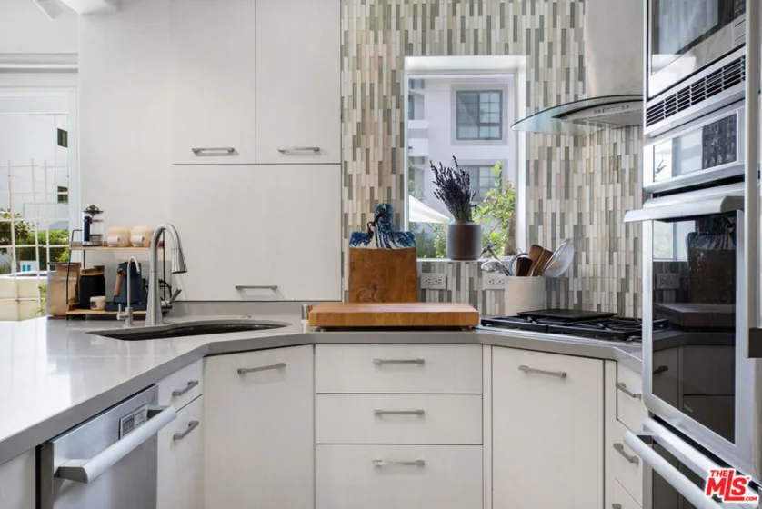 11838 Kiowa Avenue #101 photo 10
