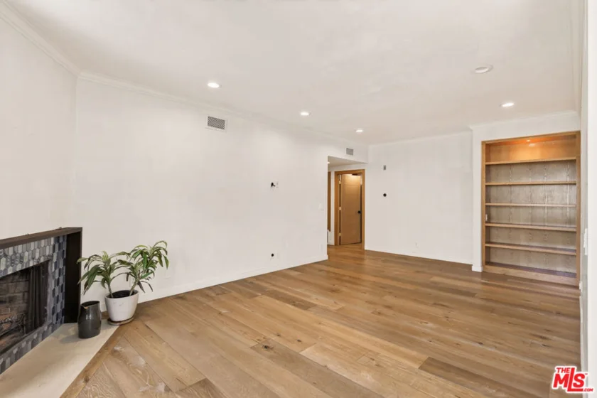 11667 Gorham Avenue #201 photo 13