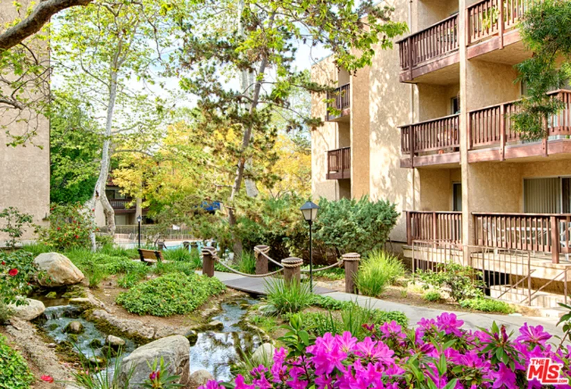 9308 Summertime Lane photo 1